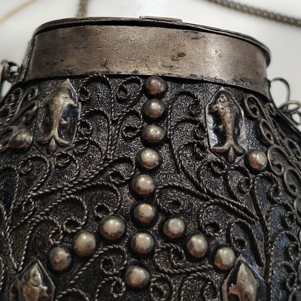 Vtg Sajai HANDCRAFTED METAL ORNATE EVENING BAG with chain - Picture 4 of 7